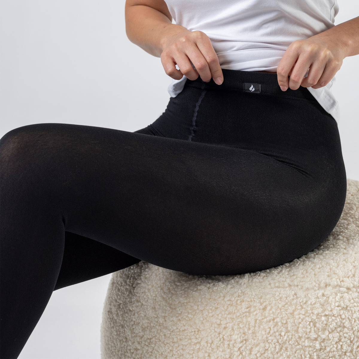 Legging Noir Ultra-Chaud Femme de Heat Holders - Acheter sur Douce  Bouillotte